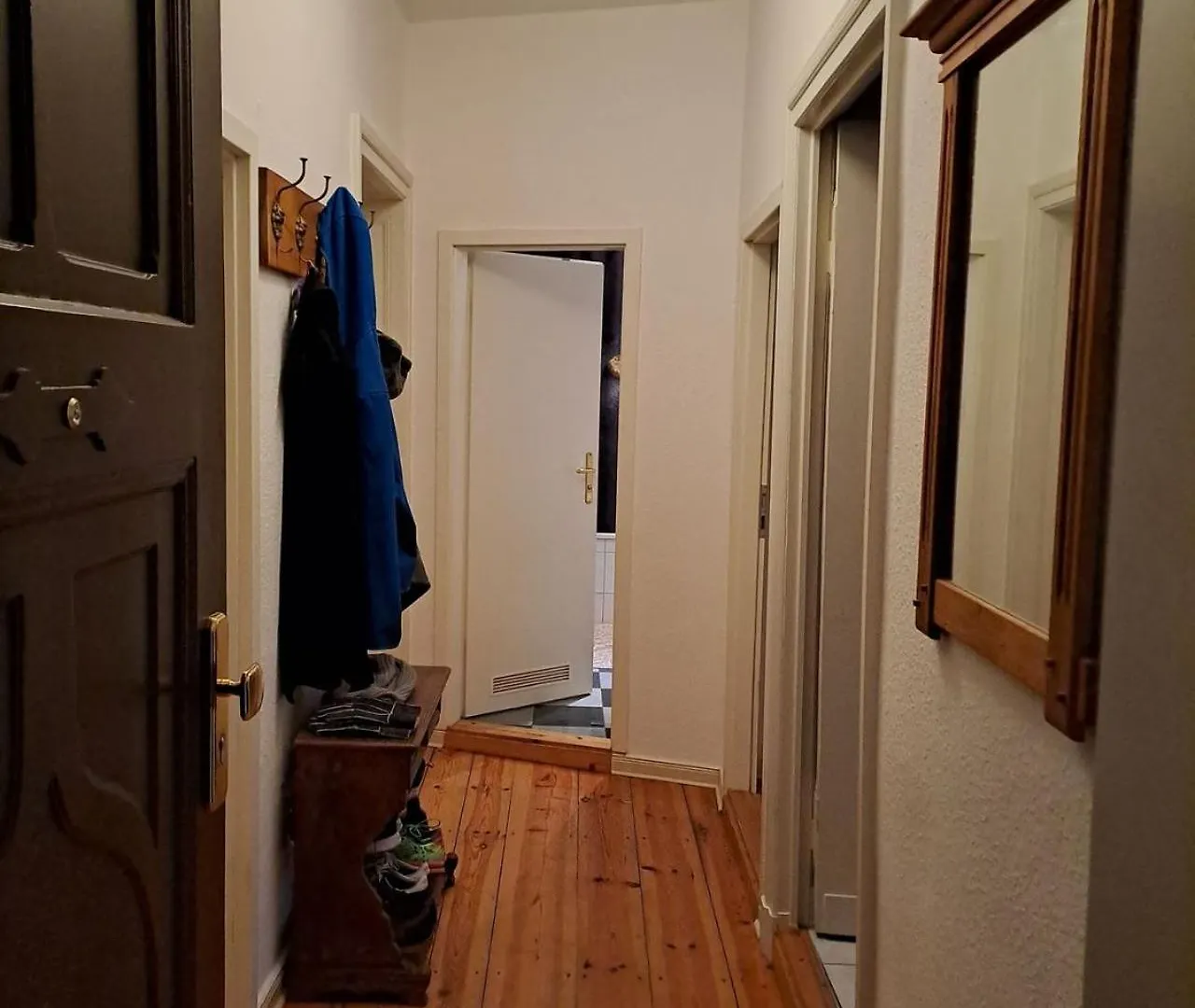아파트 Sonnige Und Ruhige Altbauwohnung In Friedrichshain 베를린 독일
