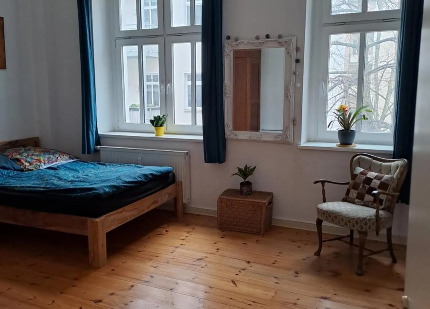 Sonnige Und Ruhige Altbauwohnung In Friedrichshain 베를린 아파트
